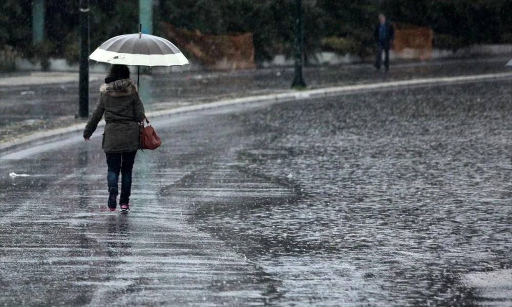 Ξανά χτυπά τη Ρόδο η κακοκαιρία - Μήνυμα του 112 για περιορισμό μετακινήσεων